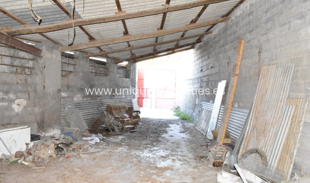 Resale - Commercial -
Purchena