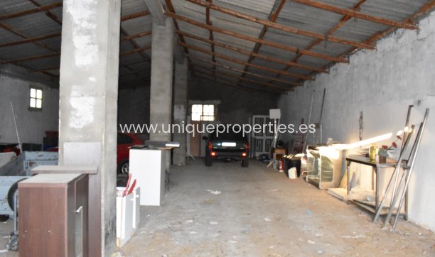 Resale - Commercial -
Purchena