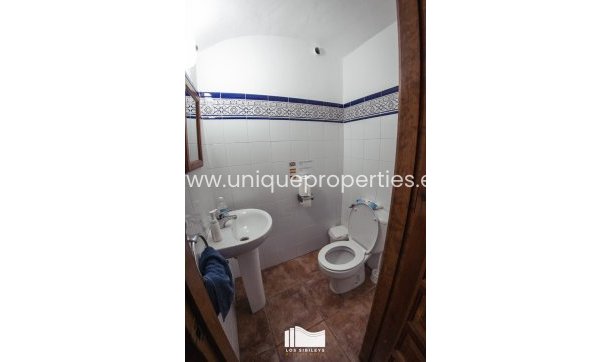 Resale - Country Property/Finca -
Lorca