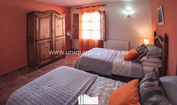 Resale - Country Property/Finca -
Lorca