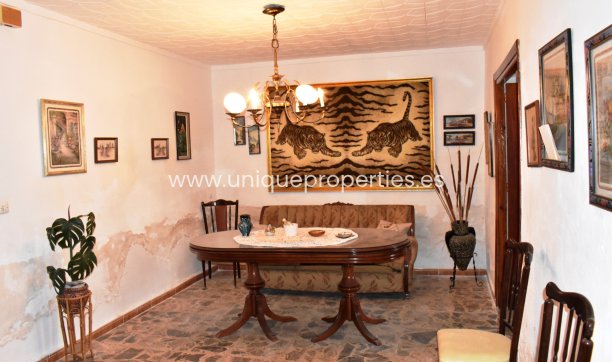 Reventa - Village House -
Sufli