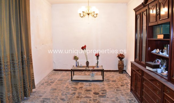 Reventa - Village House -
Sufli