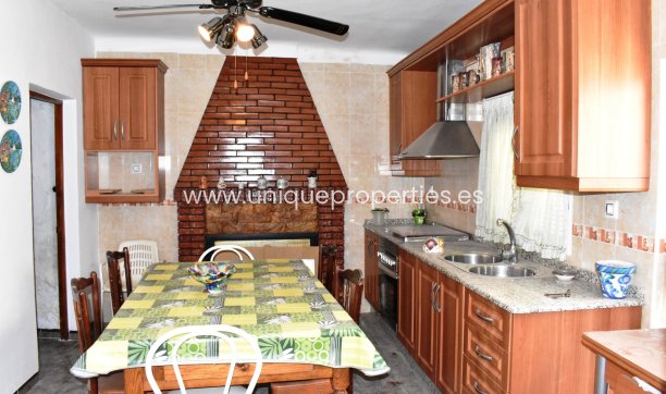 Reventa - Village House -
Sufli