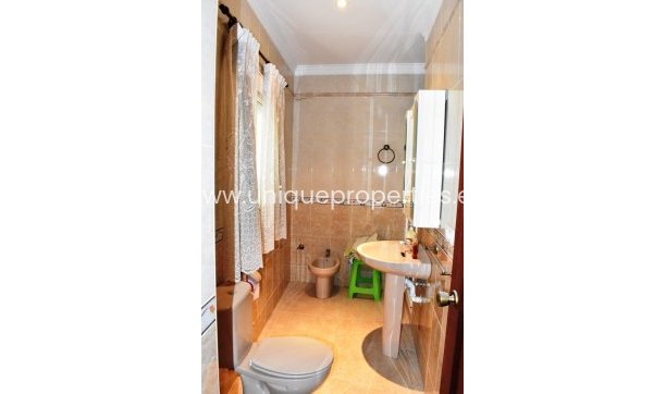 Reventa - Village House -
Sufli