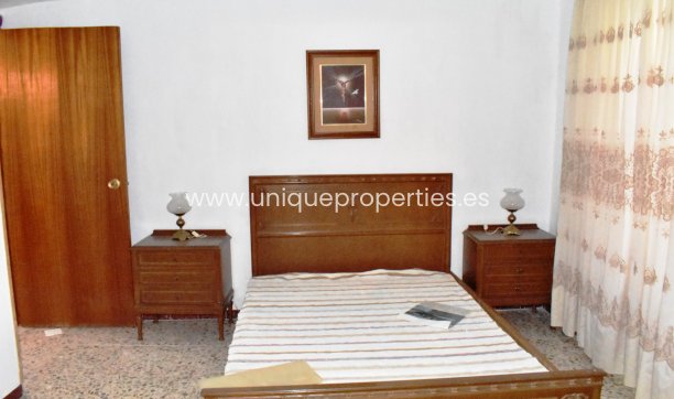 Reventa - Village House -
Sufli