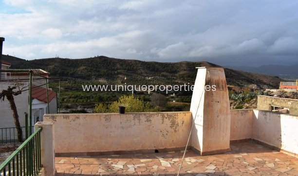 Reventa - Village House -
Sufli