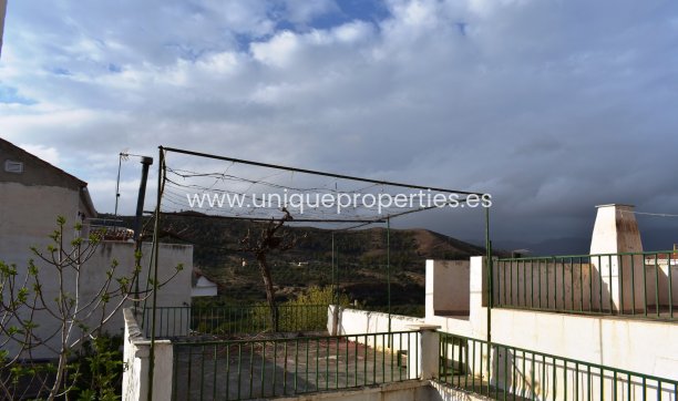 Reventa - Village House -
Sufli