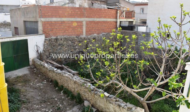 Reventa - Village House -
Sufli