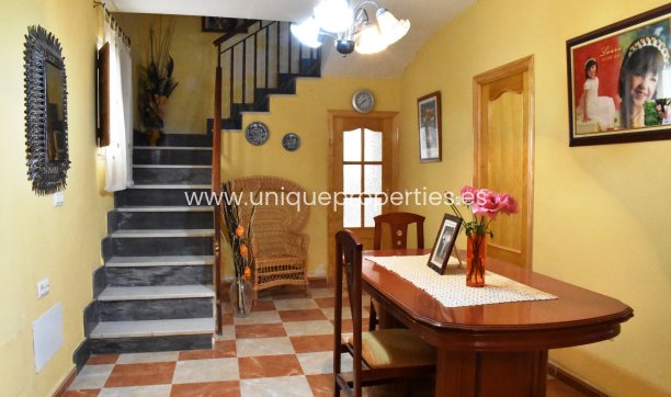 Herverkoop - Village House -
Purchena