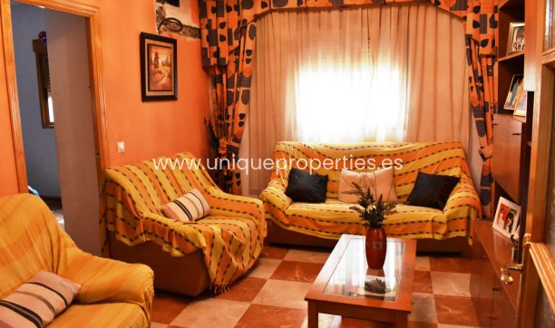 Herverkoop - Village House -
Purchena