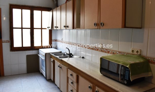 Herverkoop - Village House -
Purchena