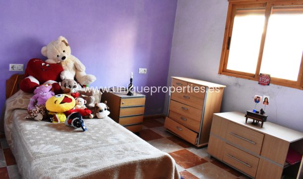 Herverkoop - Village House -
Purchena