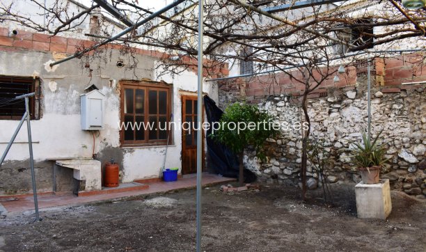 Herverkoop - Village House -
Purchena