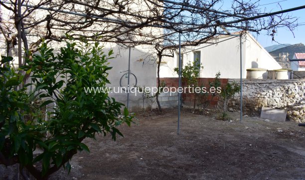 Herverkoop - Village House -
Purchena