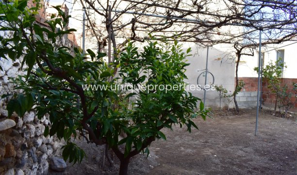 Herverkoop - Village House -
Purchena