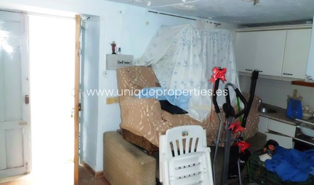 Resale - Village House -
Higueral
