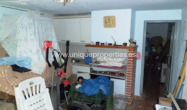 Resale - Village House -
Higueral