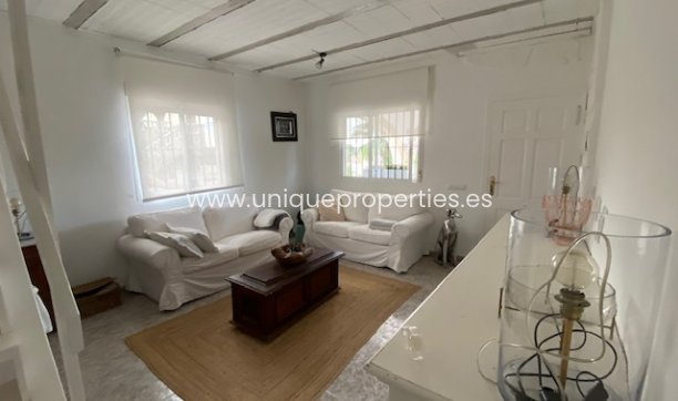 Resale - Villa -
San Miguel de Salinas - san miguel