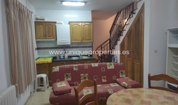 Resale - Village House -
Baza