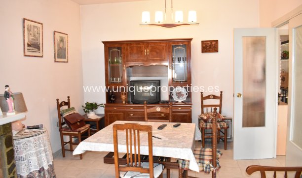 Reventa - Village House -
Cela