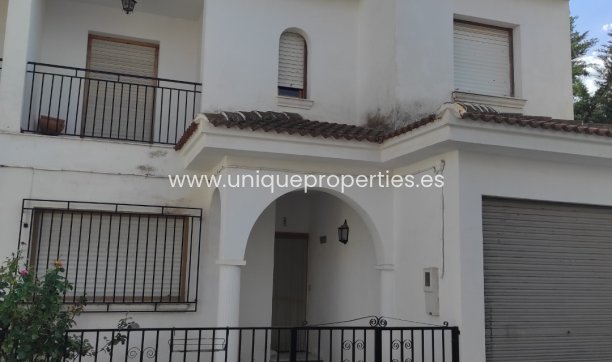 Reventa - Village House -
Cela