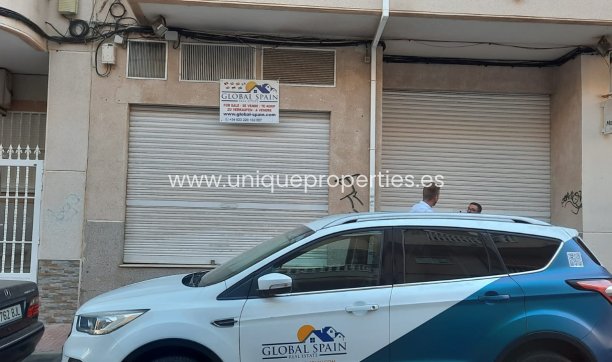 Resale - Commercial Property -
Torrevieja - Playa del Cura