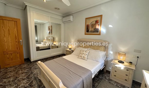 Resale - Villa -
Orihuela - Benferri